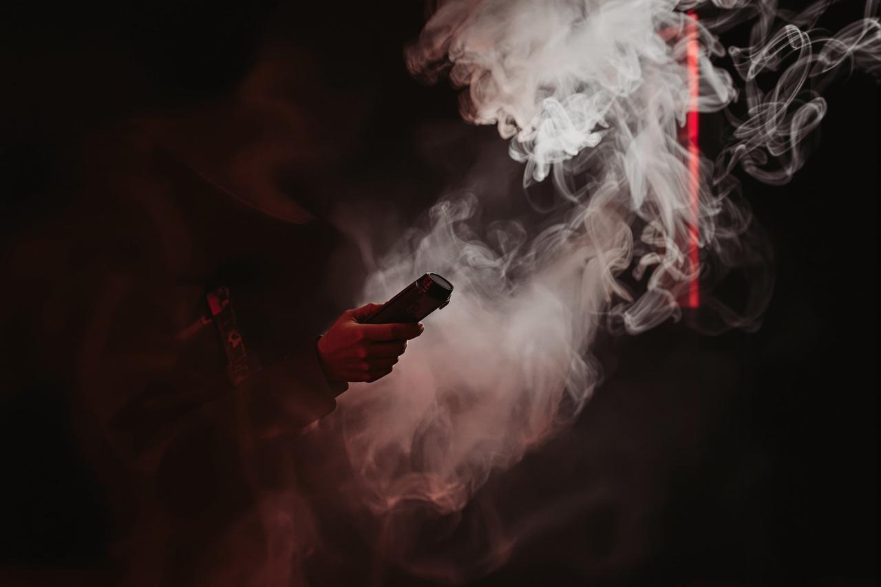 悬疑剧《暗夜追踪》口碑爆棚,豆瓣开分8.9 悬疑剧《暗夜追踪》口碑爆棚,豆瓣开分8.9